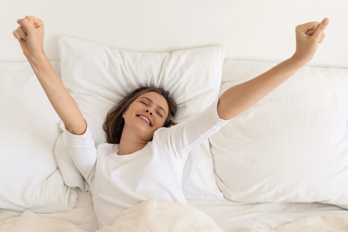 Frau auf hygienischem Schlafkissen