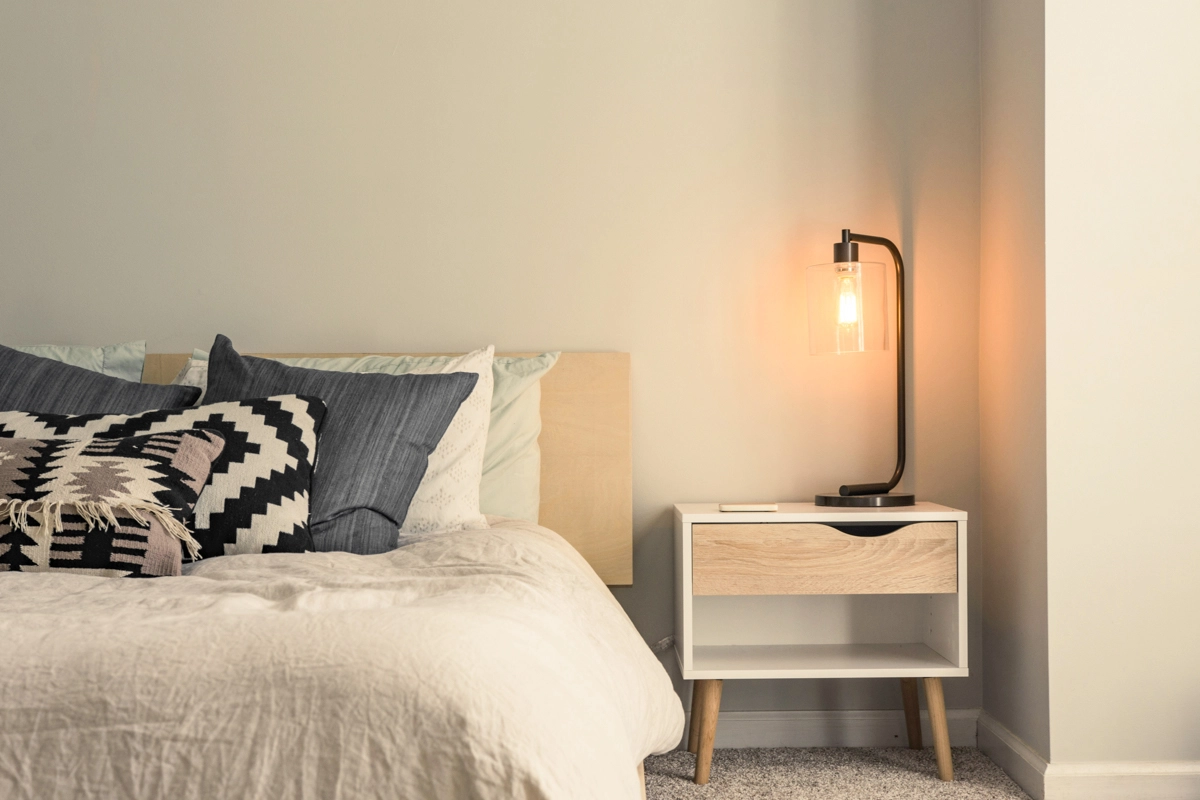 Frisches Schlafklima mit Nackenstützkissen